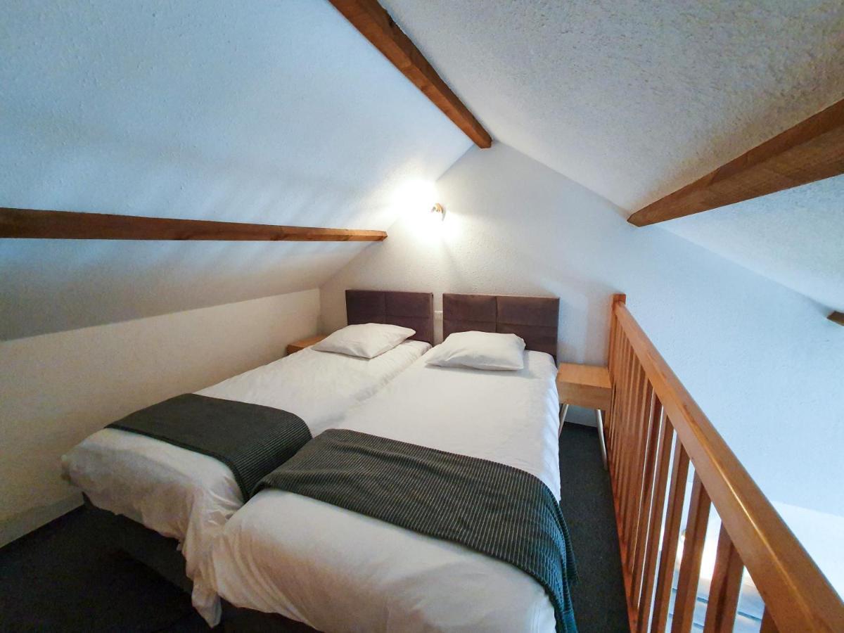 Hotel Les Tilleuls De Pareloup A Salles-Curan Экстерьер фото