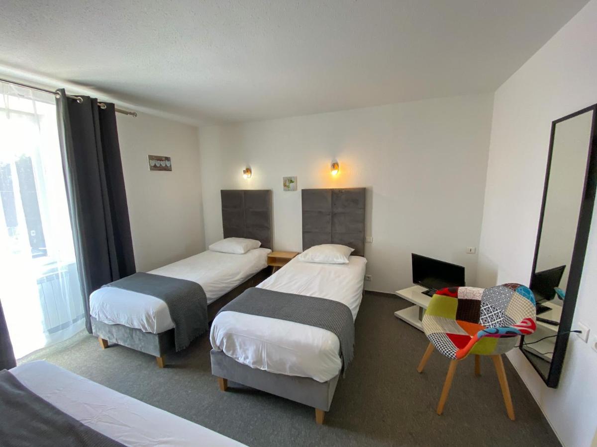 Hotel Les Tilleuls De Pareloup A Salles-Curan Экстерьер фото
